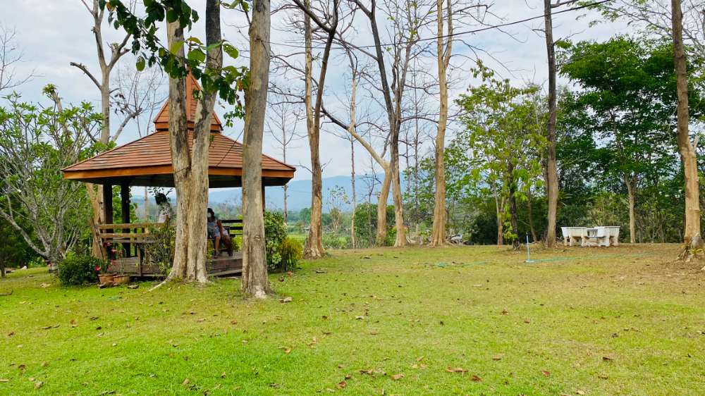 ที่ดินสำหรับทำสวน และบ้านพักตากอากาศ สบเปิง แม่แตง